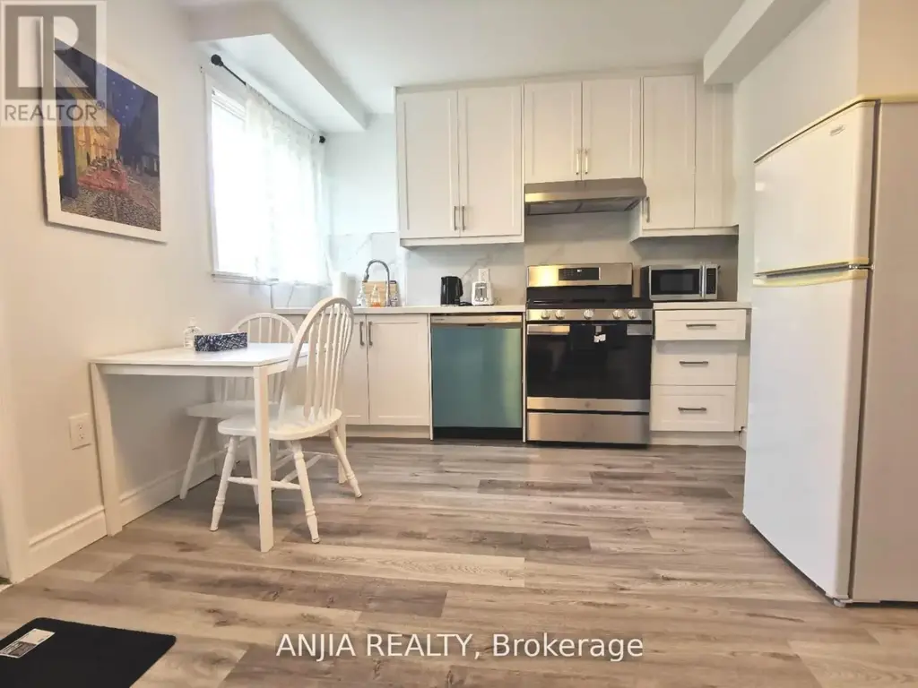 1 - 256 Homewood Avenue, Toronto (Newtonbrook West)